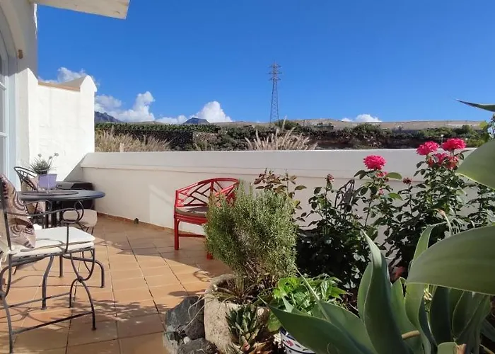 Sunny Duplex With Sea View Of The Scenic Gorge