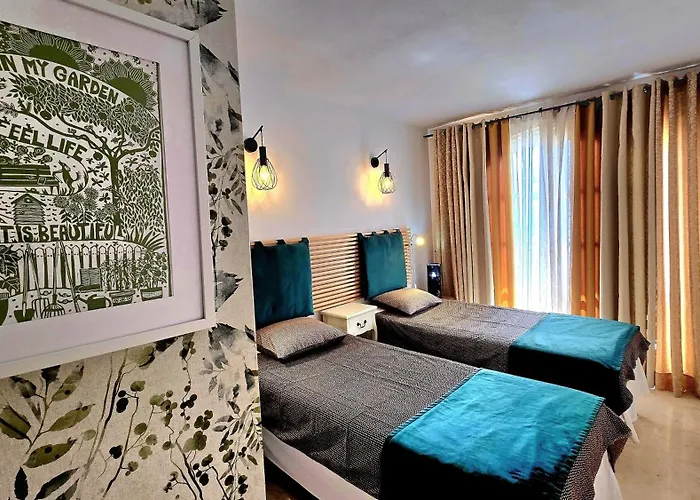 Sunny Duplex With Sea View Of The Scenic Gorge Apartman